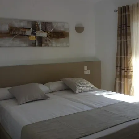 L'estaque Гостевой дом Армасан-де-Пера