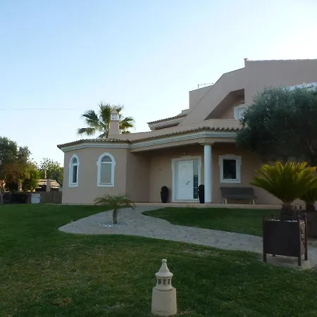 게스트하우스 L'estaque Armação de Pêra